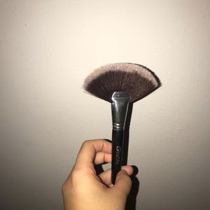 A contour brush